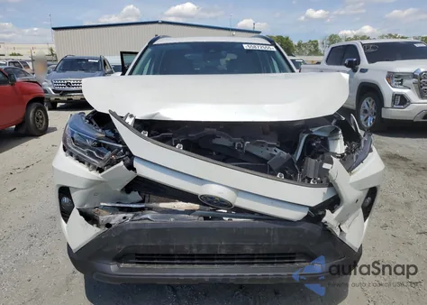 2021 Toyota Rav4 Xle Premium z USA, uszkodzony, nr VIN 4T3B6RFV4MU022843